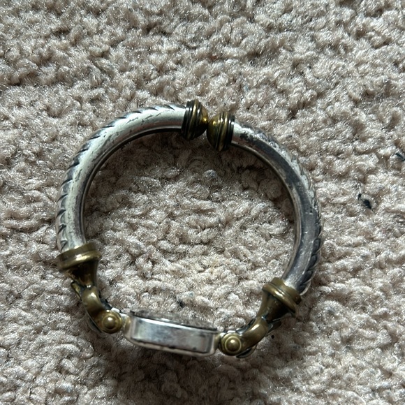 Chico’s women’s vintage two tone gold/silver watch bracelet fits small wrist - Picture 5 of 6